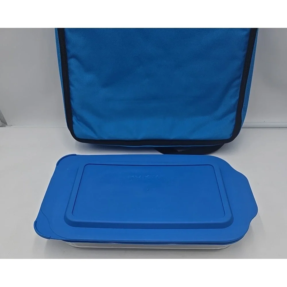 Pyrex Portables Insulated Carrier Glass Baking Casserole Safe Clear Storage Blue